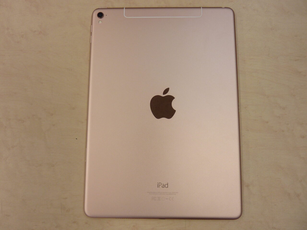 Apple iPad Pro 9.7インチ Wi-Fi cellular 32GB ローズゴールド 利用